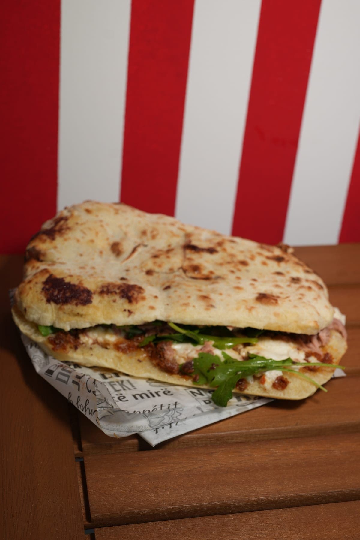 Pečeni panini s pršutom i rukolom
